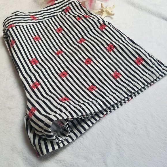 ❤️🛍️ Joe Fresh Black and White Shorts Size 12❤️🛍️ - Picture 10 of 10